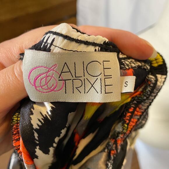 Alice & Trixie Silk Strapless Retro Print Smocked Mini Dress Size Small Womens - Picture 7 of 11